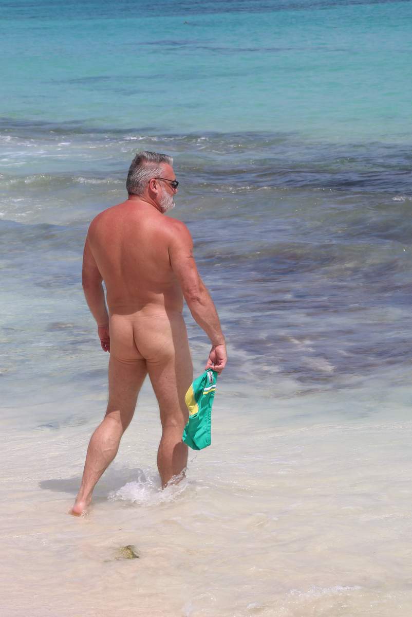 steven skelley orient beach butt pic photo